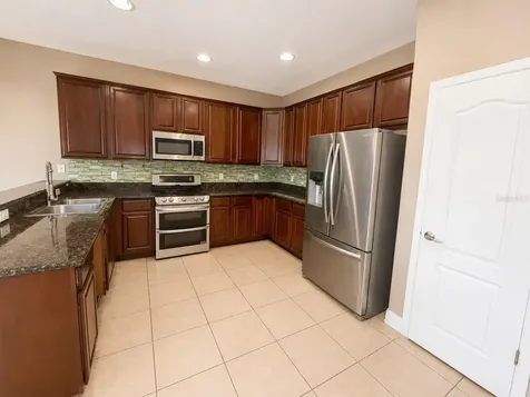 2807 Via Largo Court Kissimmee FL 34744