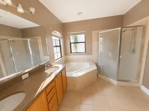 2807 Via Largo Court Kissimmee FL 34744
