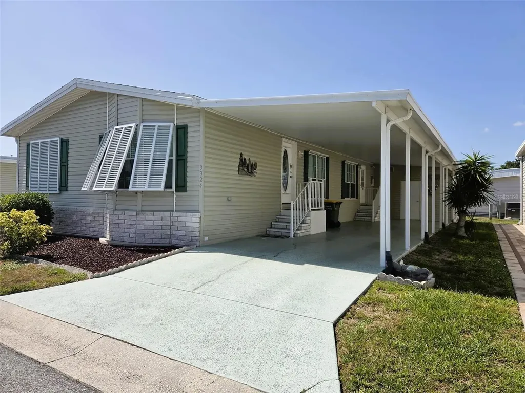 3324 Overcup Oak Terrace Sarasota FL 34237