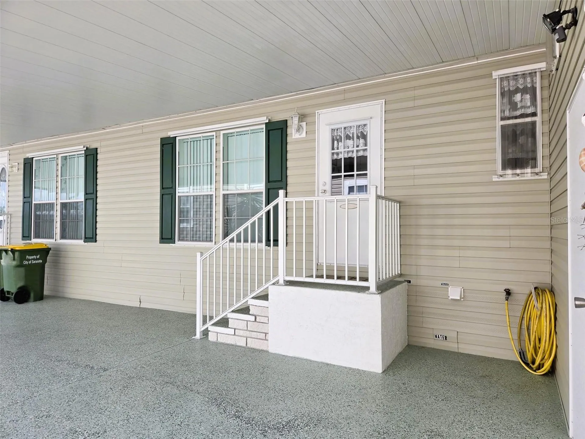 3324 Overcup Oak Terrace Sarasota FL 34237