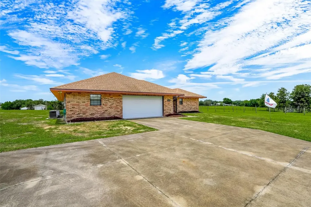 36343 Calhoun Road Eustis FL 32736