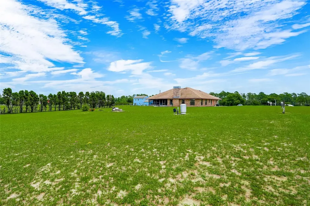 36343 Calhoun Road Eustis FL 32736