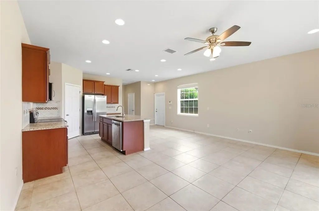 8961 Turnstone Haven Place Tampa FL 33619