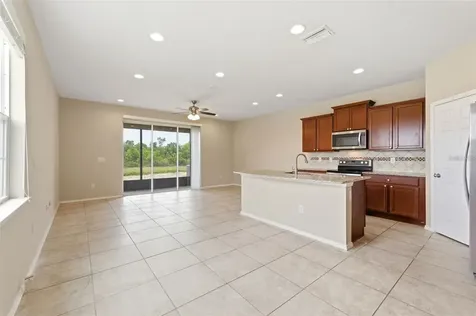 8961 Turnstone Haven Place Tampa FL 33619