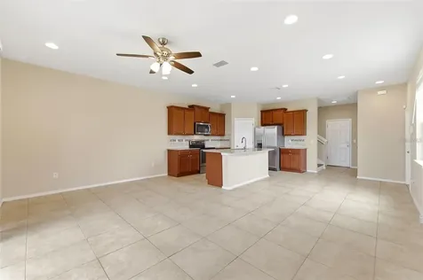 8961 Turnstone Haven Place Tampa FL 33619