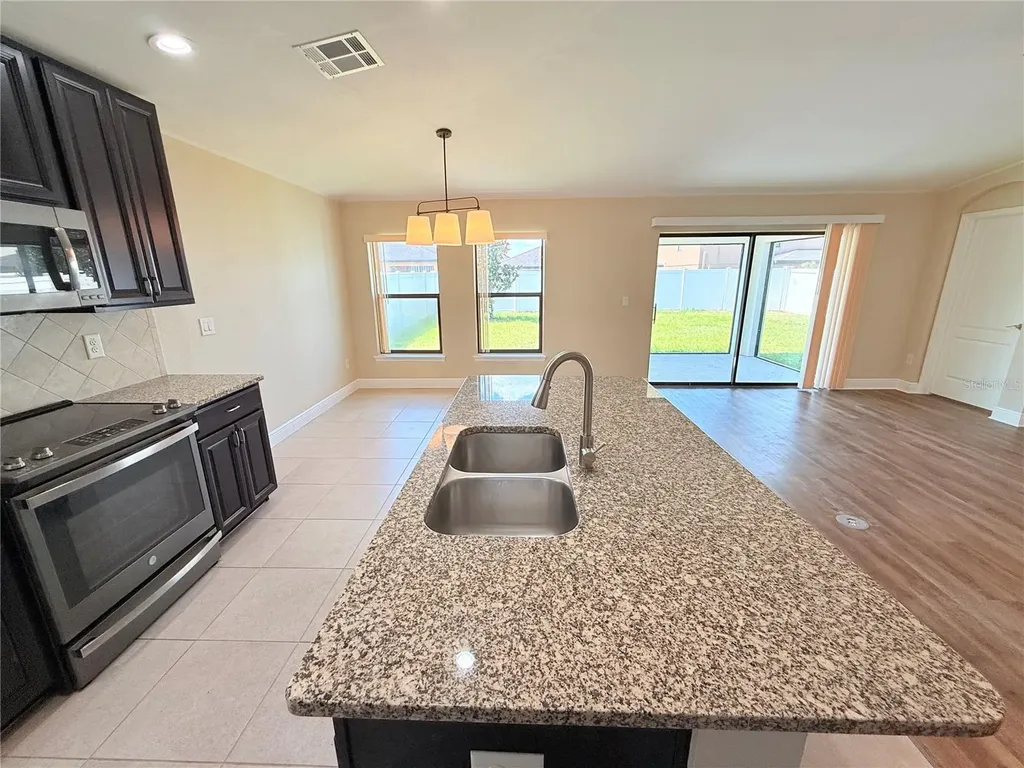 14323 Haddon Mist Drive Wimauma FL 33598