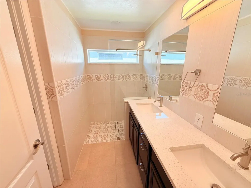 14323 Haddon Mist Drive Wimauma FL 33598