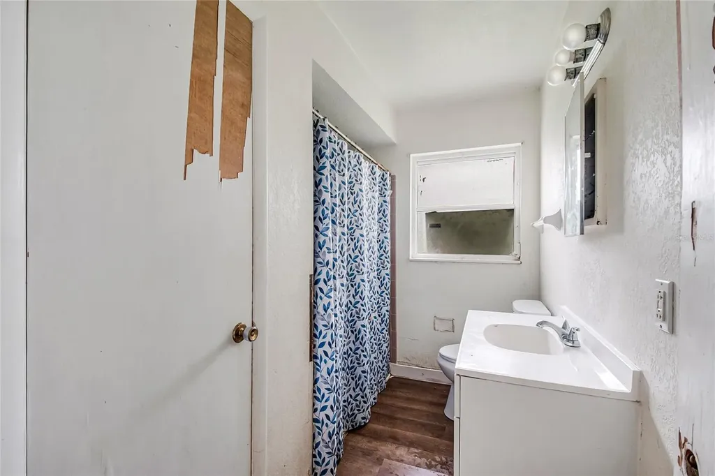 4135 Raleigh Street Orlando FL 32811