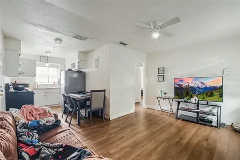 4135 Raleigh Street Orlando FL 32811