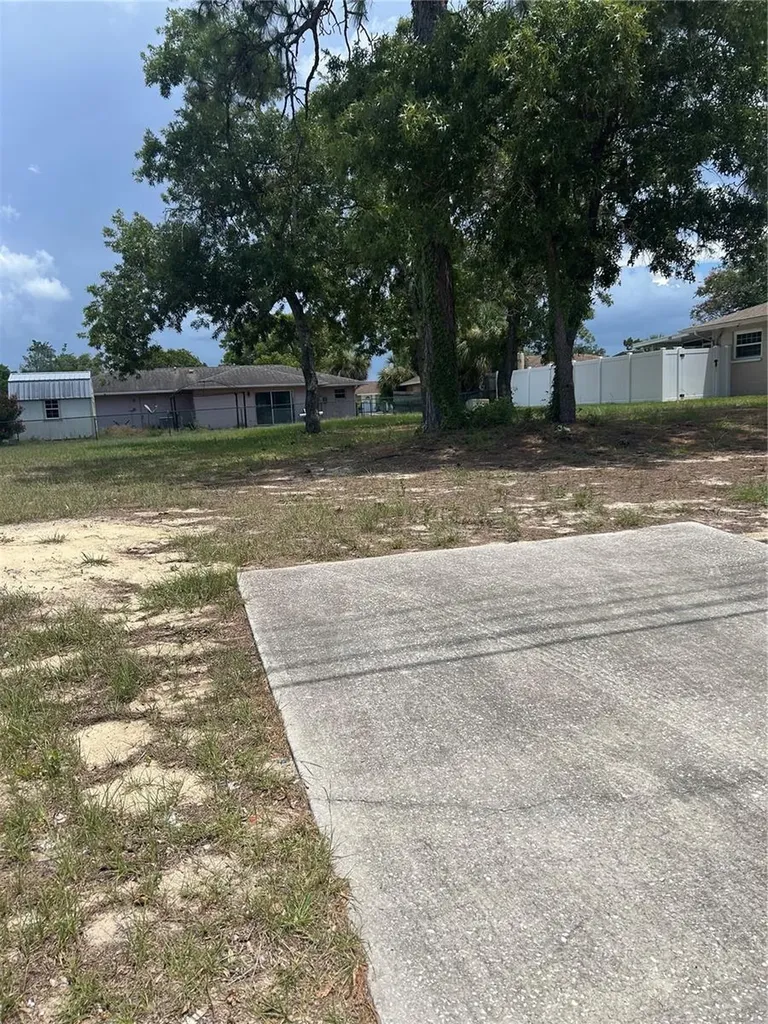 5470 Mariner Boulevard Spring Hill FL 34609