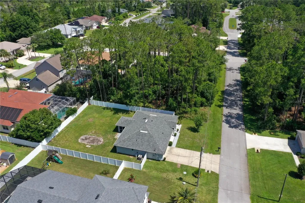 21 Lake Charles Lane Palm Coast FL 32137