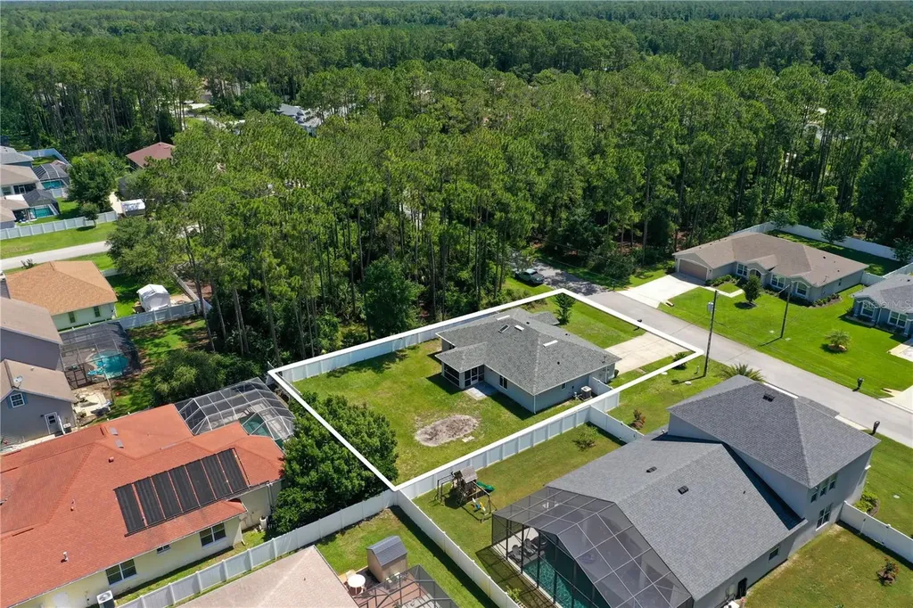 21 Lake Charles Lane Palm Coast FL 32137