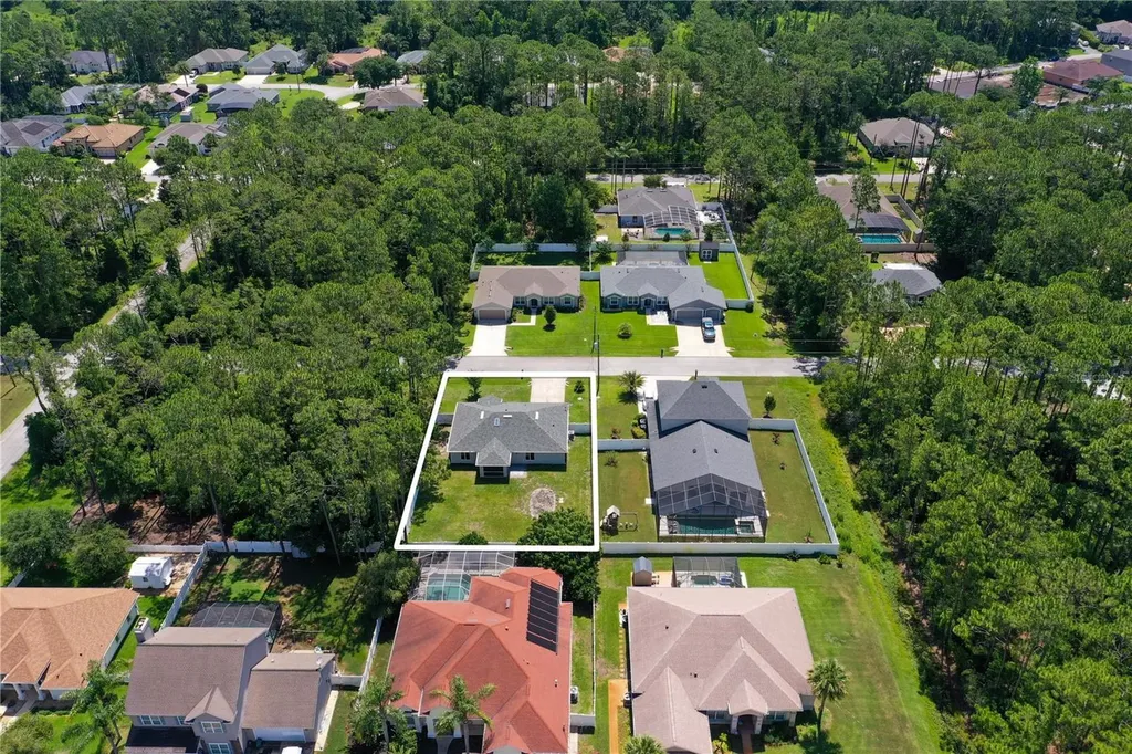 21 Lake Charles Lane Palm Coast FL 32137