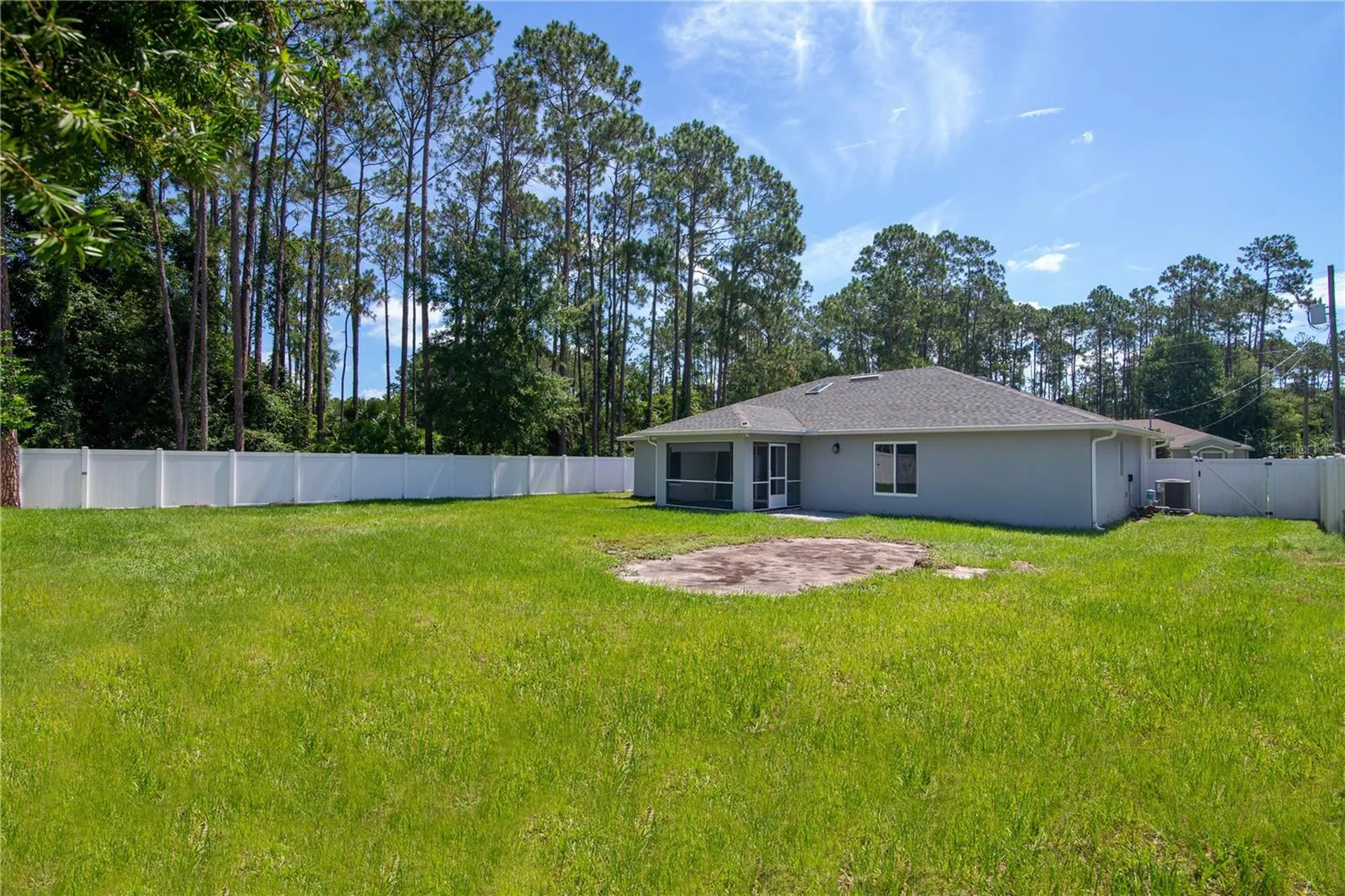 21 Lake Charles Lane Palm Coast FL 32137