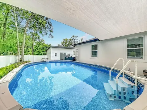 301 4th Street Geneva FL 32732