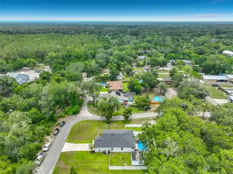 301 4th Street Geneva FL 32732