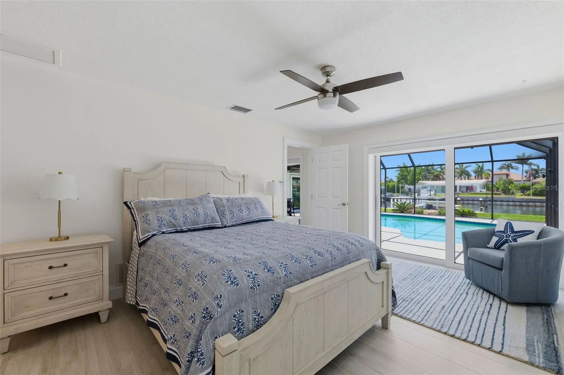1974 Hawaii Avenue NE St Petersburg FL 33703