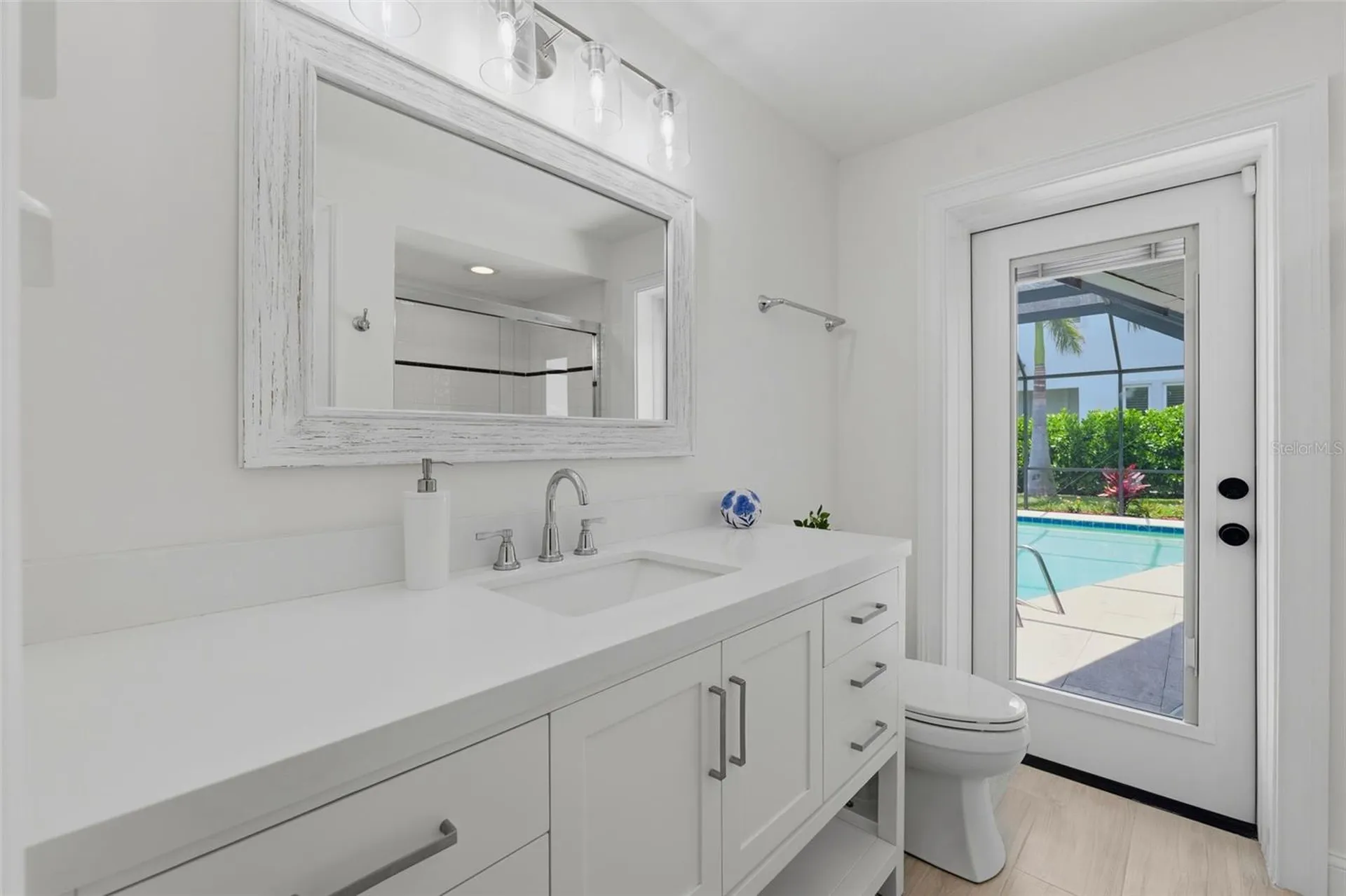 1974 Hawaii Avenue NE St Petersburg FL 33703