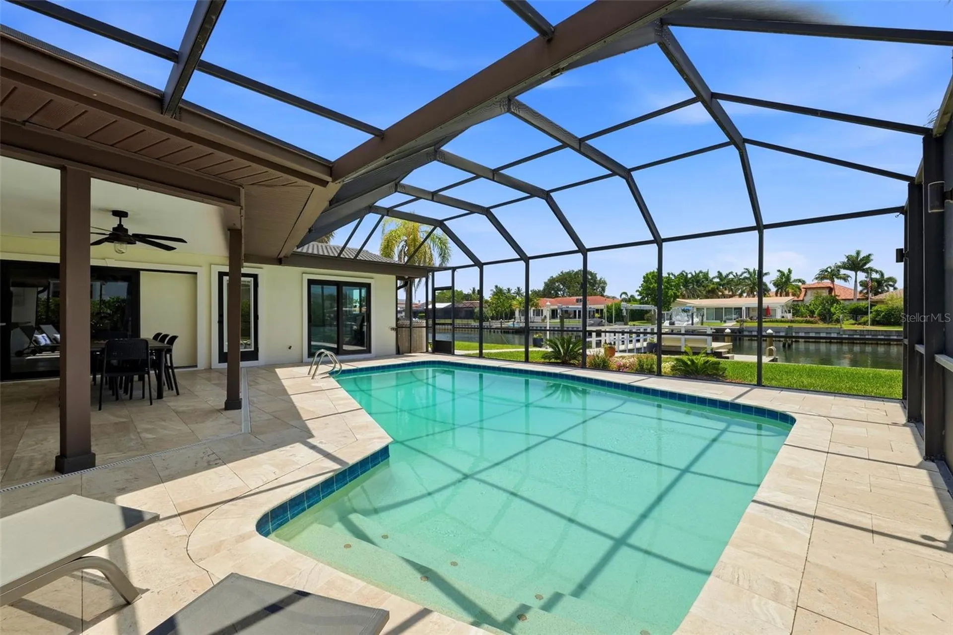 1974 Hawaii Avenue NE St Petersburg FL 33703