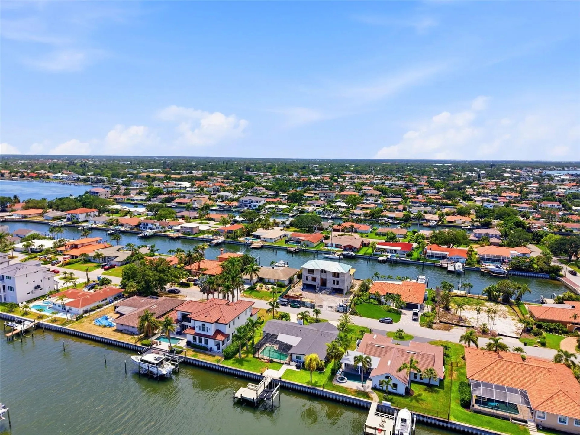 1974 Hawaii Avenue NE St Petersburg FL 33703