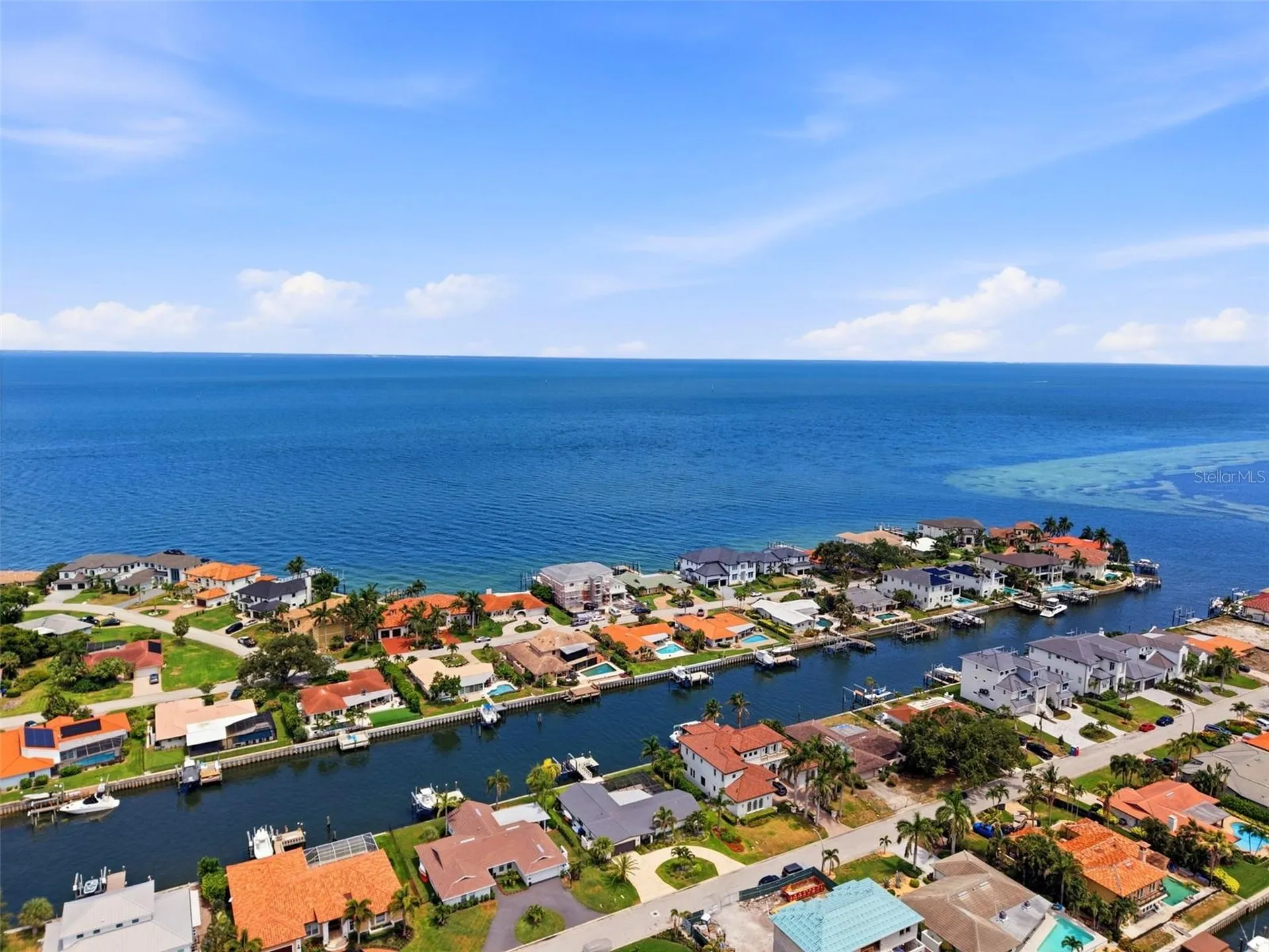 1974 Hawaii Avenue NE St Petersburg FL 33703