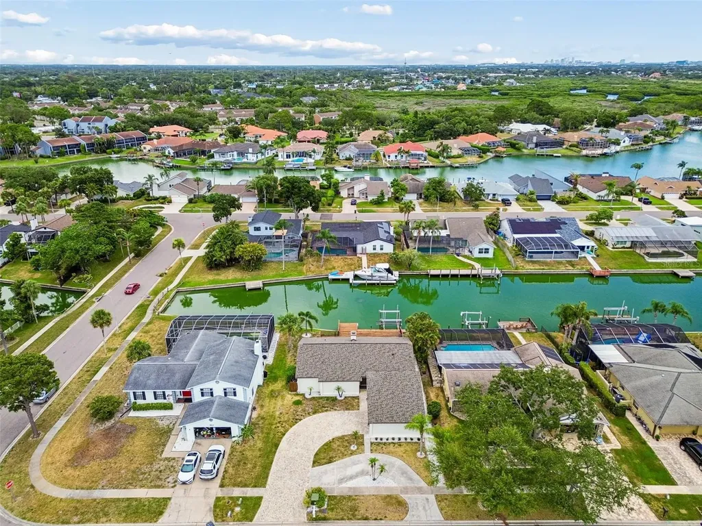5821 Schooner Way Tampa FL 33615
