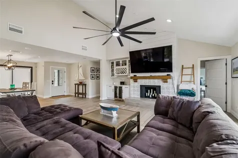 5821 Schooner Way Tampa FL 33615