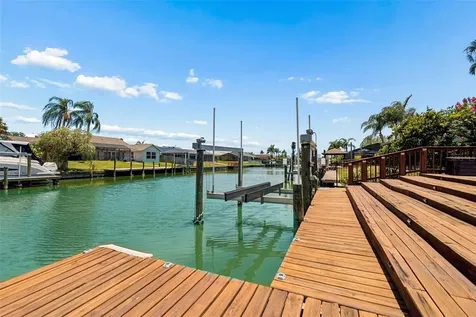 5821 Schooner Way Tampa FL 33615