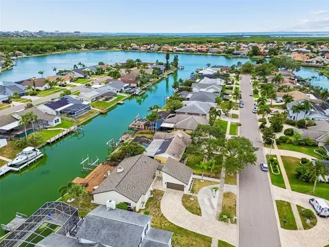 5821 Schooner Way Tampa FL 33615