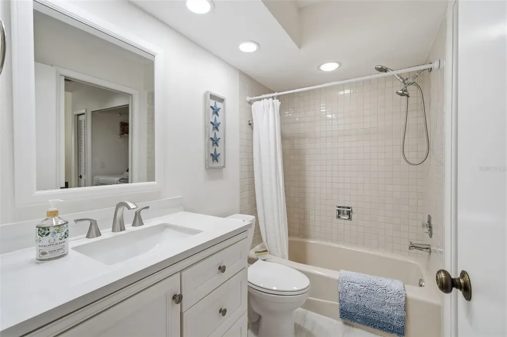 50 Pelican Place Clearwater FL 33756