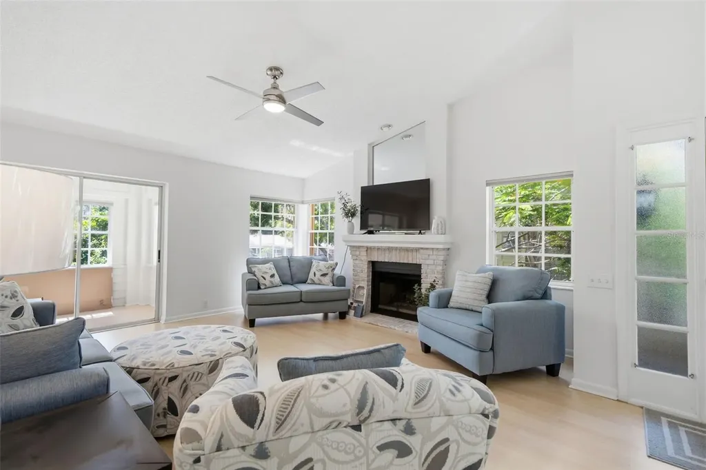 50 Pelican Place Clearwater FL 33756