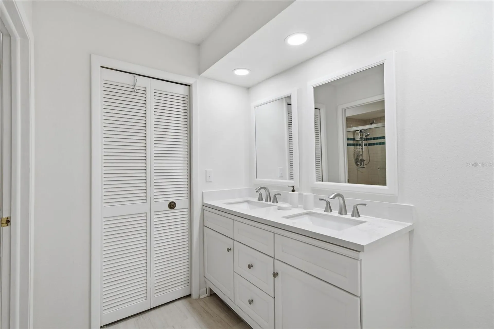 50 Pelican Place Clearwater FL 33756