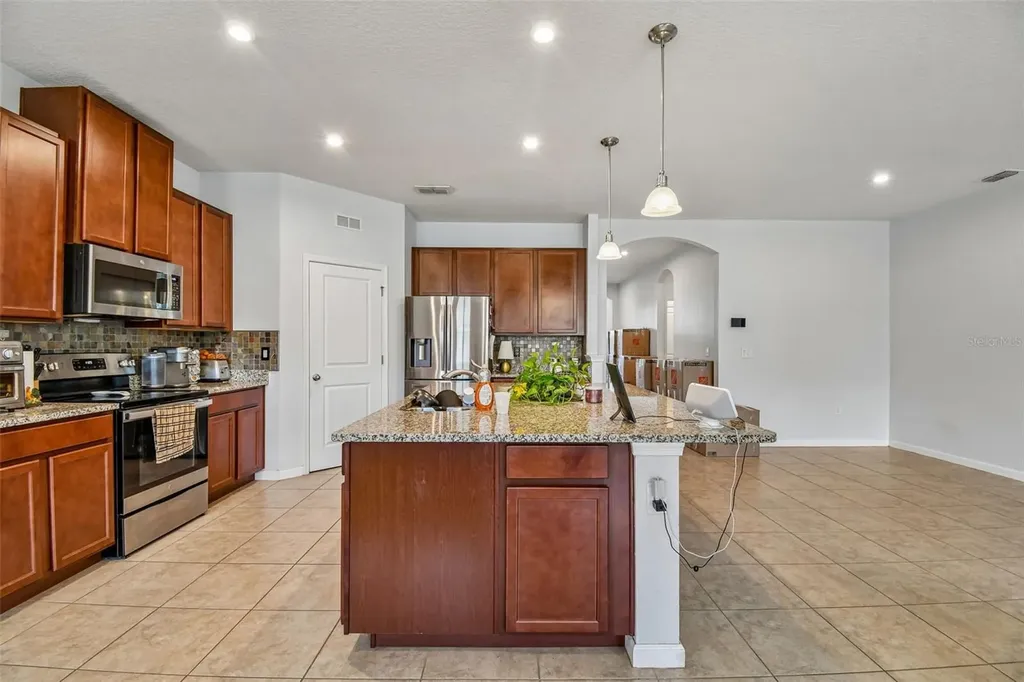 504 Affirmed Way Davenport FL 33837