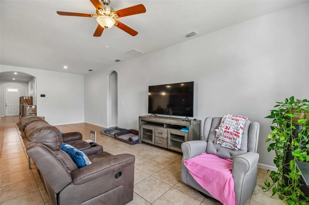 504 Affirmed Way Davenport FL 33837