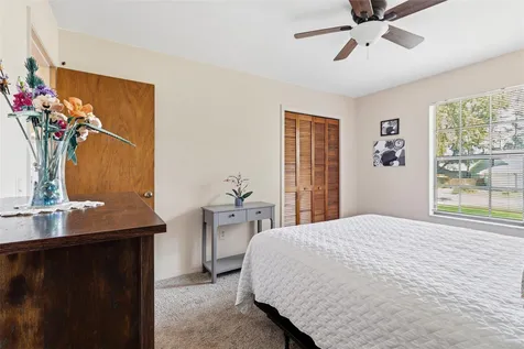 10959 NW 32nd Place Gainesville FL 32606
