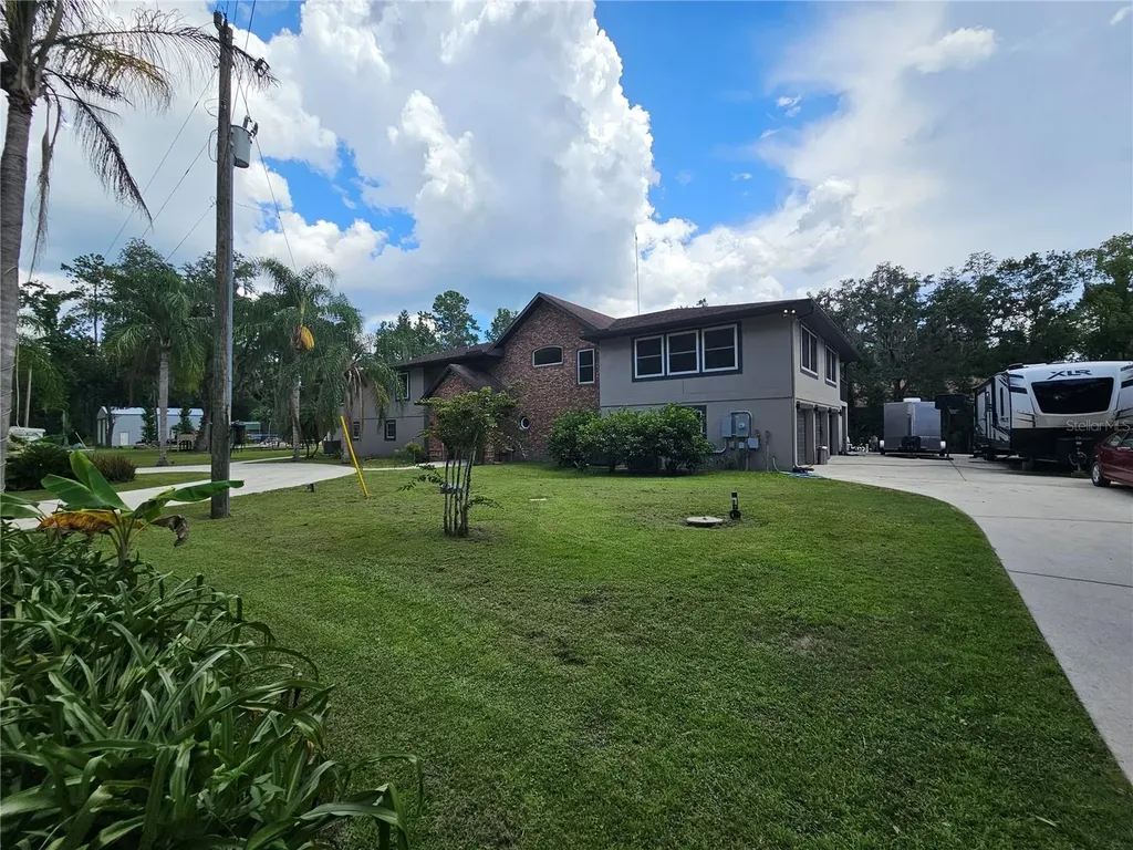 1607 Marty Drive Pierson FL 32180
