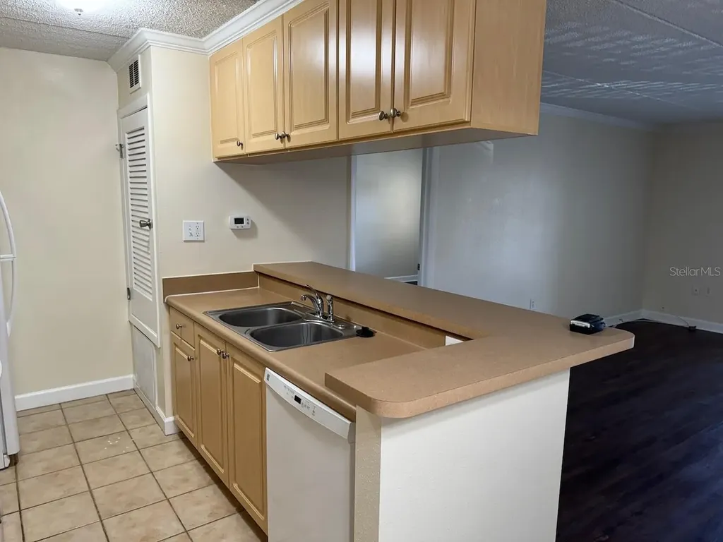 5304 W Kennedy Boulevard Tampa FL 33609