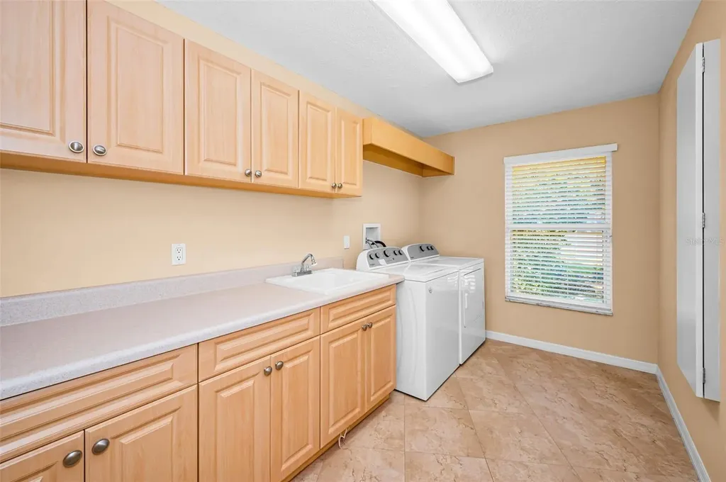 4995 Camberley Lane Oldsmar FL 34677
