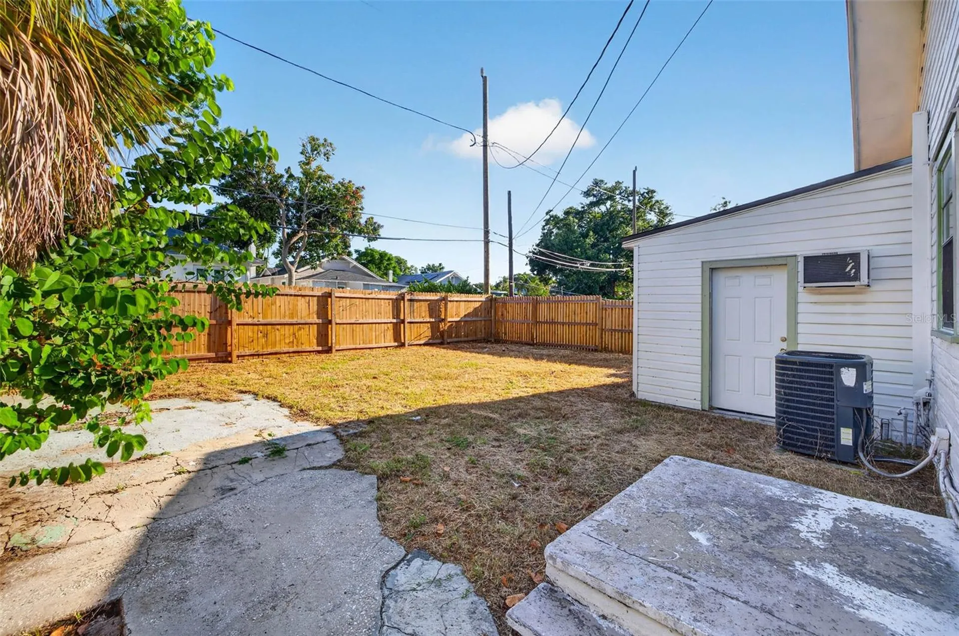 1042 8th Avenue S St Petersburg FL 33705