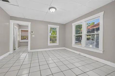 1042 8th Avenue S St Petersburg FL 33705