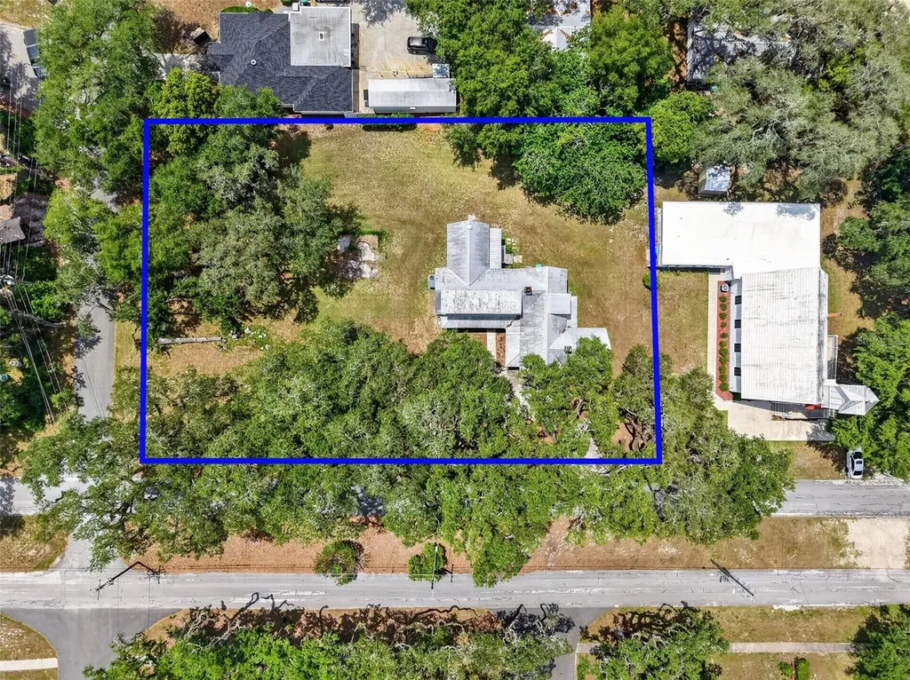 112 W Mcclendon Street Lady Lake FL 32159