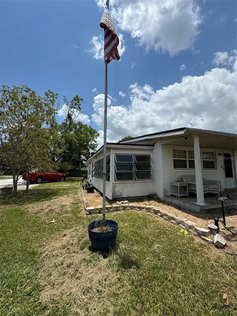 1404 Emmett Street Kissimmee FL 34741