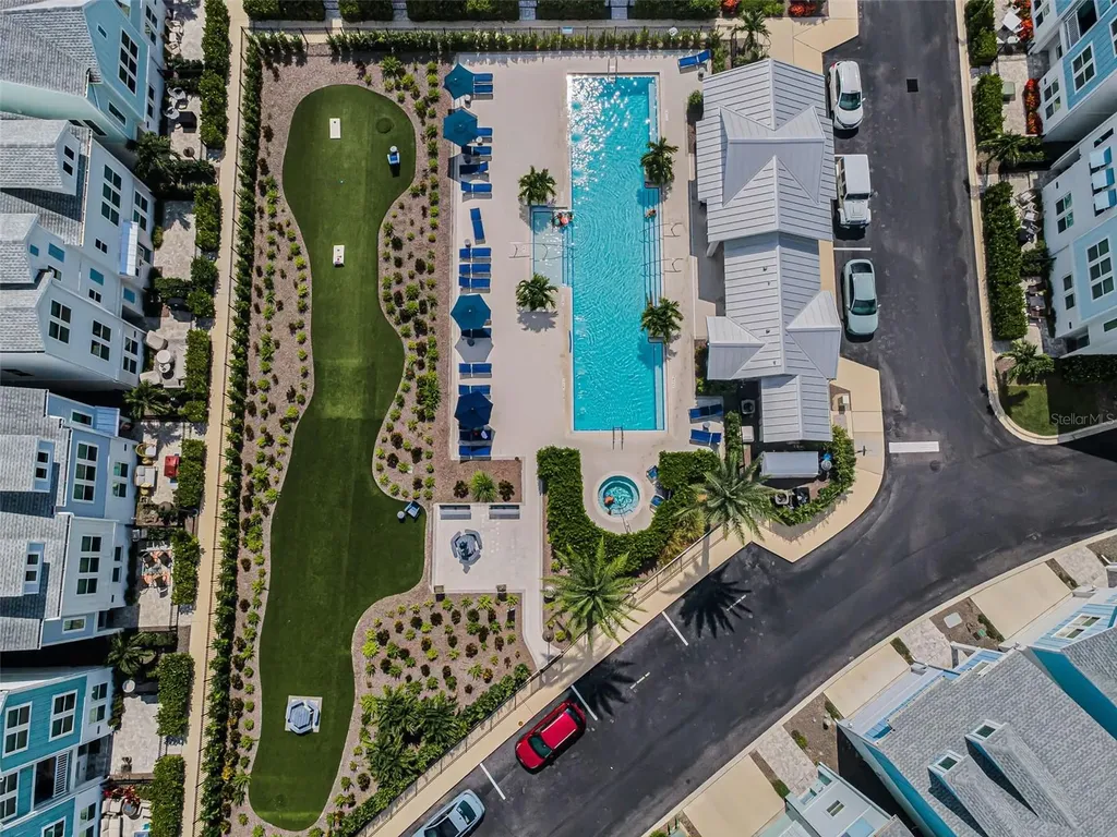 2458 Mangum Court Sarasota FL 34237