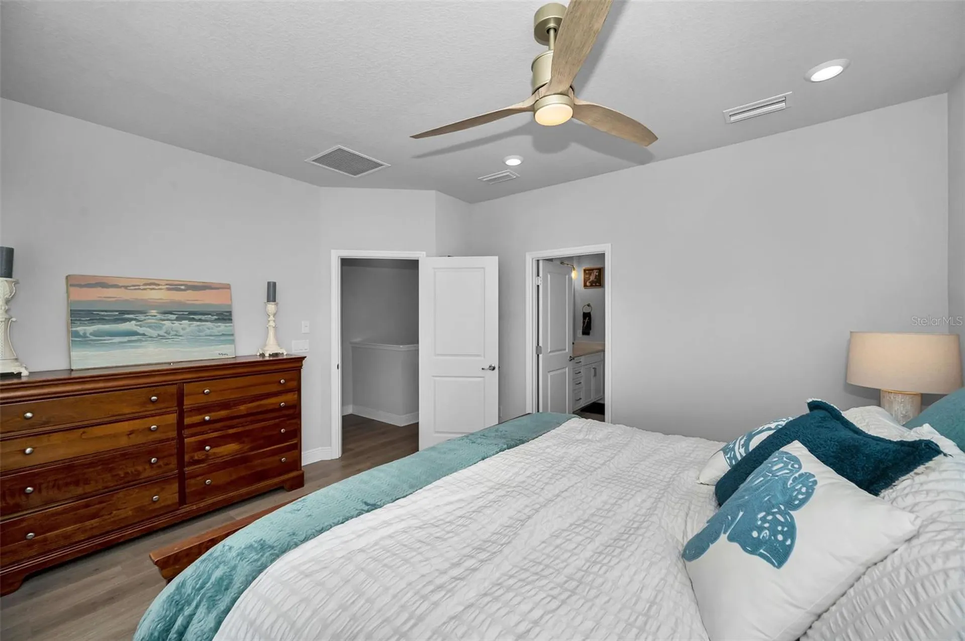 2458 Mangum Court Sarasota FL 34237