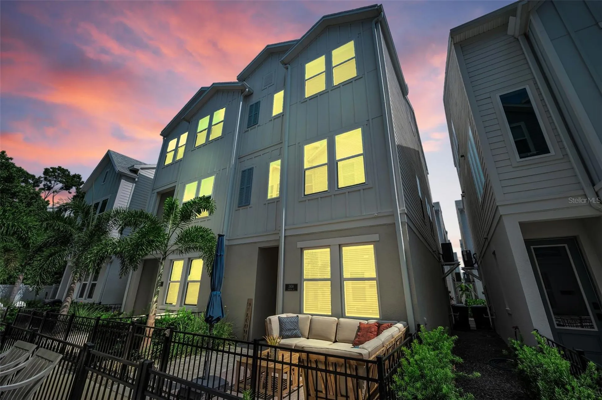 2458 Mangum Court Sarasota FL 34237