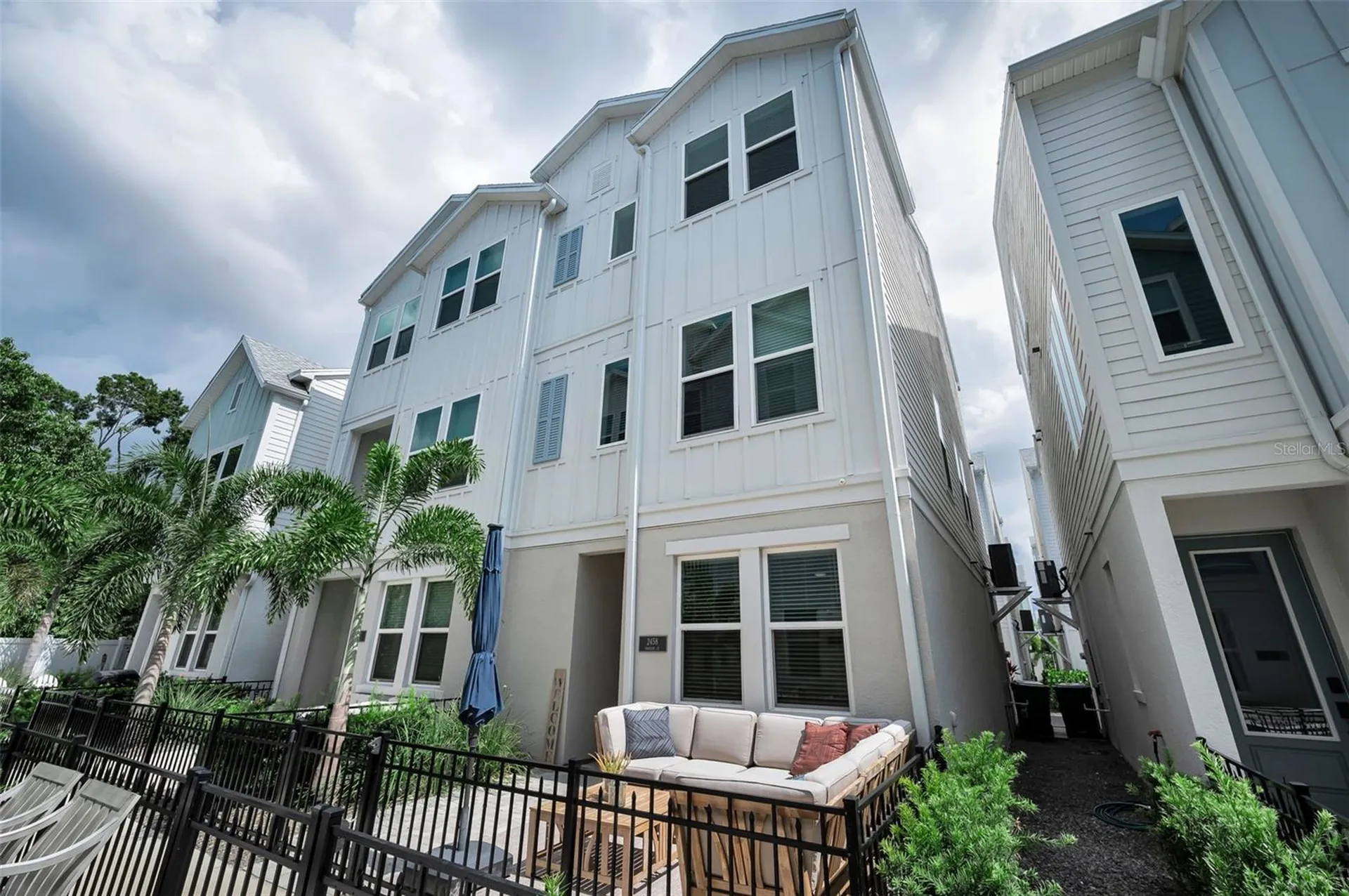 2458 Mangum Court Sarasota FL 34237