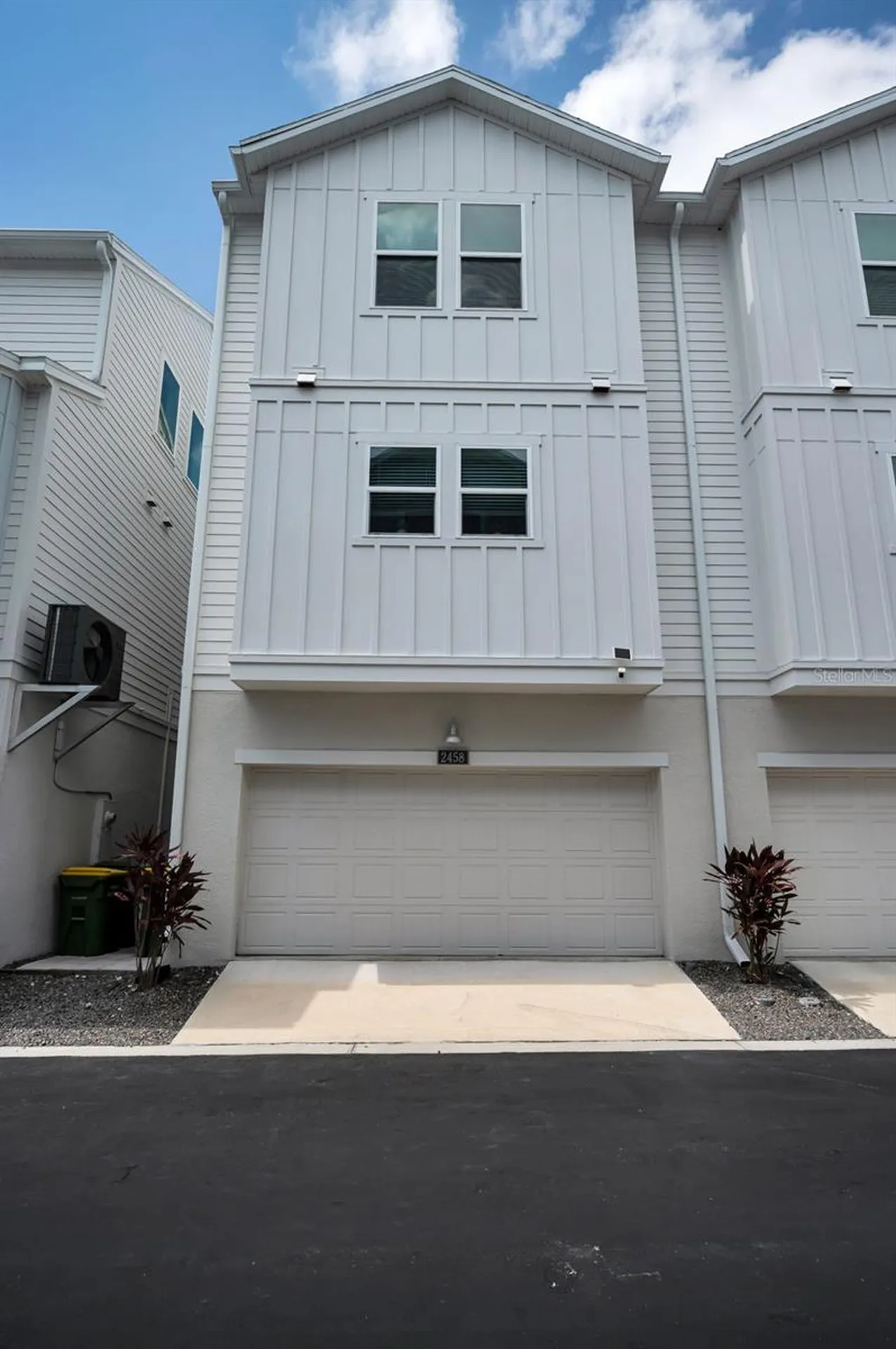 2458 Mangum Court Sarasota FL 34237