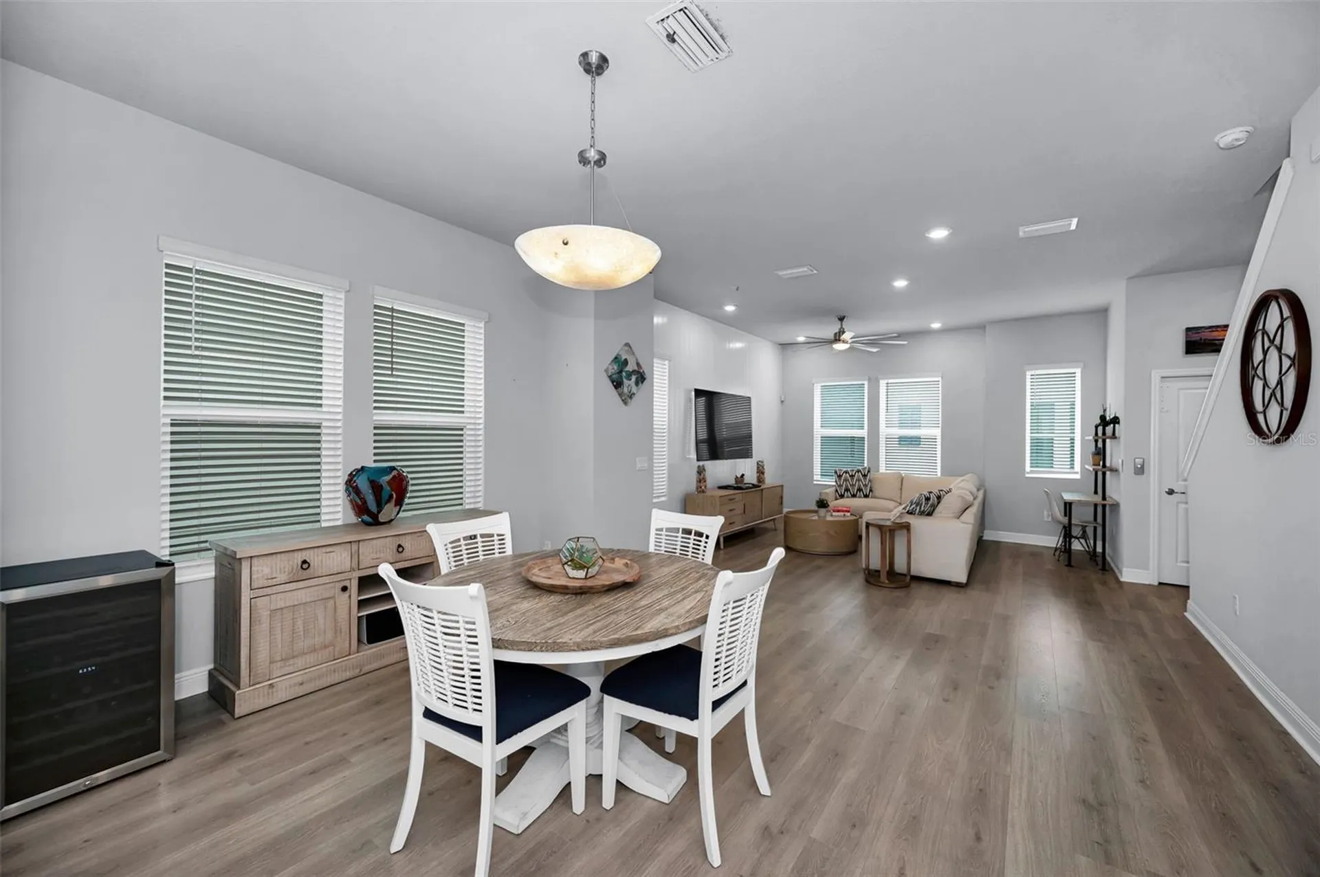 2458 Mangum Court Sarasota FL 34237