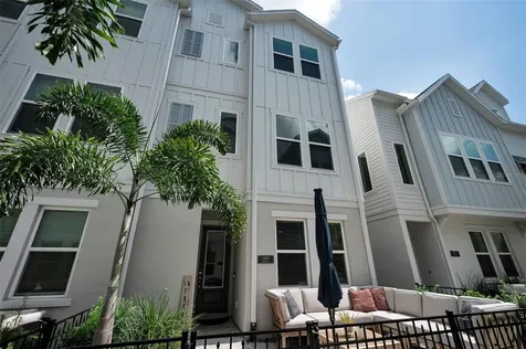2458 Mangum Court Sarasota FL 34237