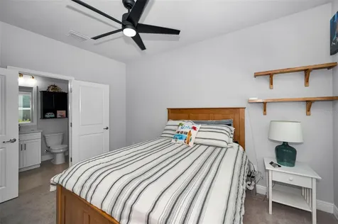 2458 Mangum Court Sarasota FL 34237
